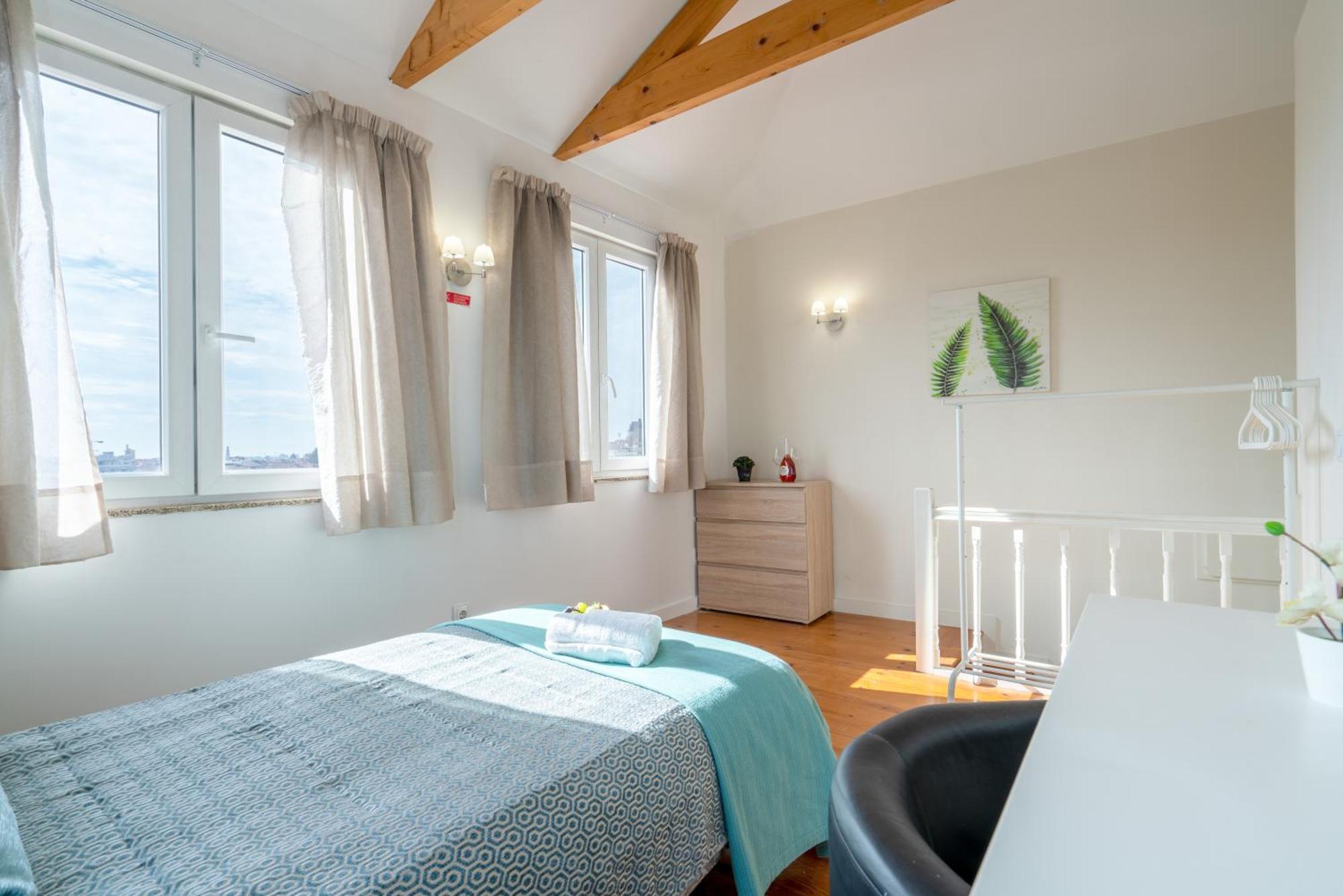 Host Wise - Sweet Bright Flats - City Center ポルト 部屋 写真