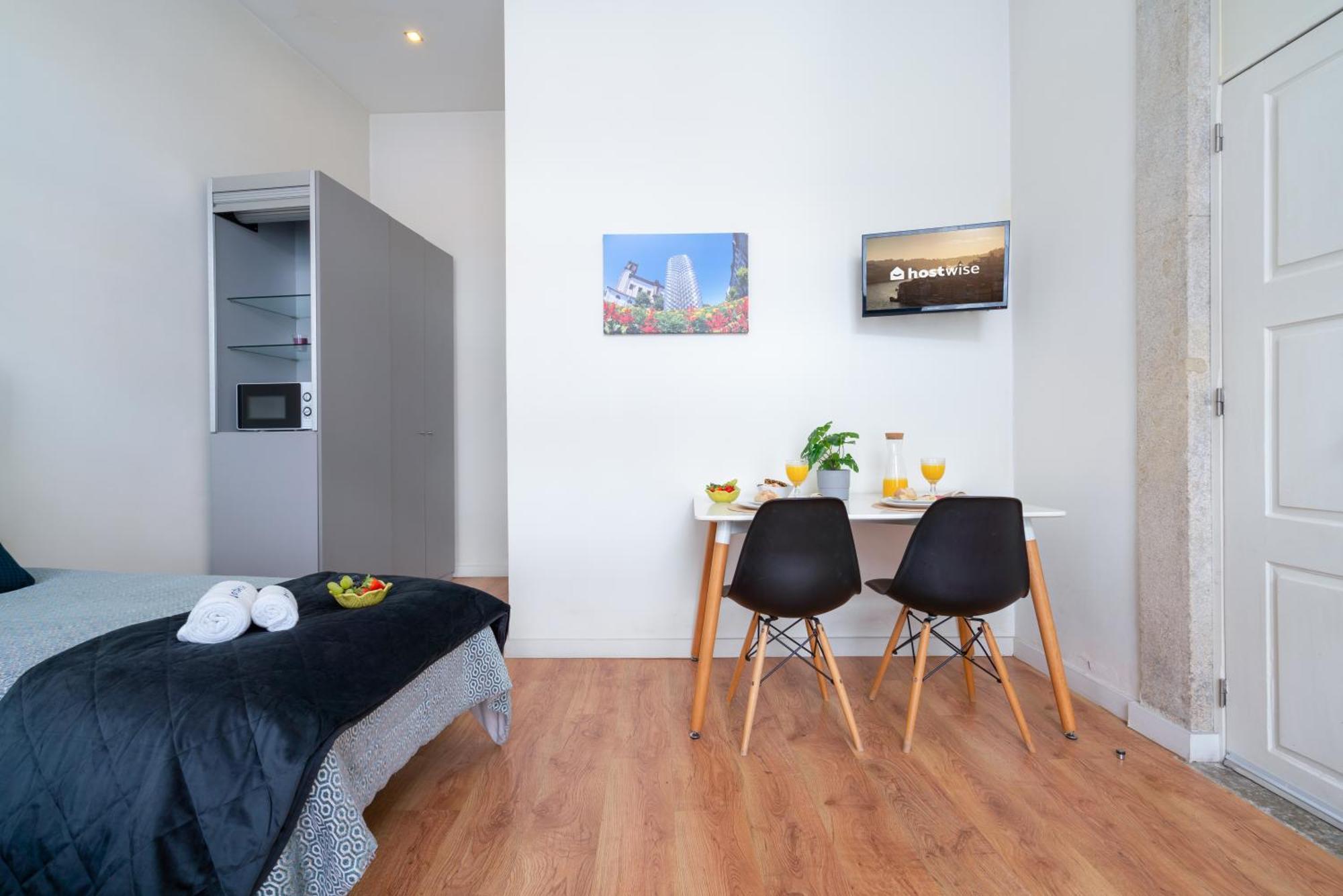 Host Wise - Sweet Bright Flats - City Center ポルト 部屋 写真